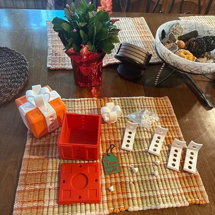 🎄Christmas Special: 48% Off! 🔥 Annoying Gift Box – Hilarious Screw Challenge, 3D Printed Gift Box🎁