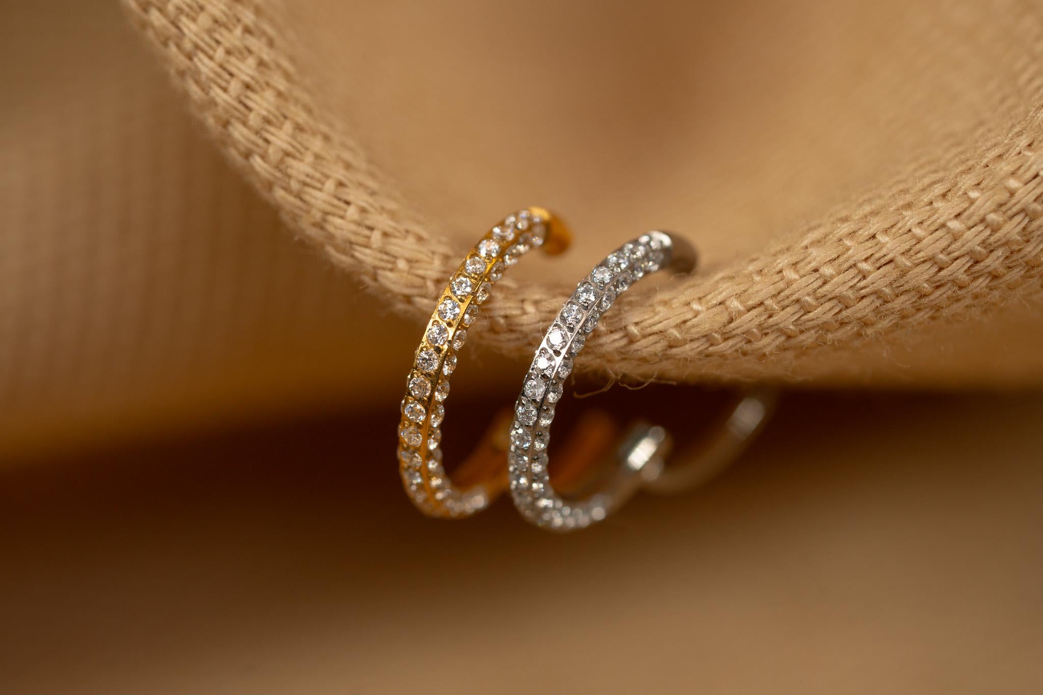 🔥New Year's Discounts: 50% OFF💎20G Titanium Triple-Sided Micro Gem Hinged Nose Hoop — Sparkling Clicker Beauty Mark Jewelry